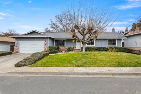 2426 Giselman St, Lakeport, CA 95453