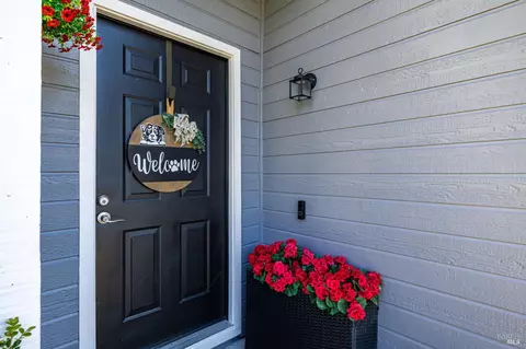 Entry Way - 207 Othello Ct, Windsor, CA 95492 photo 1 of 5
