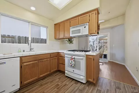 Kitchen - 1256 Pear Tree Ln, Napa, CA 94558 photo 1 of 2