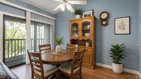 Dining - 164 Kathy Ellen Dr, Vallejo, CA 94591 photo 1 of 2