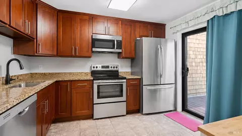 Kitchen - 164 Kathy Ellen Dr, Vallejo, CA 94591 photo 1 of 2