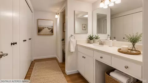 Bath - 164 Kathy Ellen Dr, Vallejo, CA 94591 photo 3 of 4