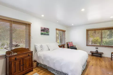 Bedroom - 601 Rossi Rd, Saint Helena, CA 94574 photo 7 of 8
