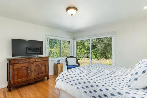 Bedroom - 601 Rossi Rd, Saint Helena, CA 94574 photo 1 of 8