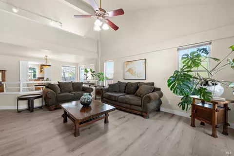 Living - 3327 Colonial Ct, Fairfield, CA 94534 photo 1 of 2