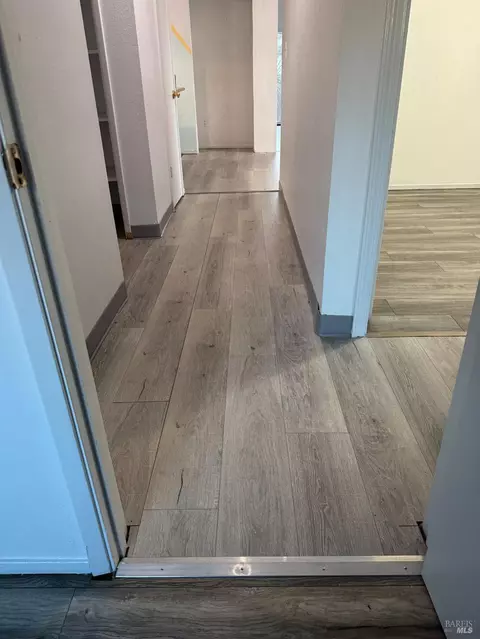 Entry Way - 350-352 Creekside Dr, Willits, CA 95490 photo 1 of 1