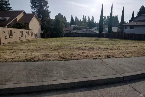 445 Lakehurst Ct, Fairfield, CA 94533 photo 11
