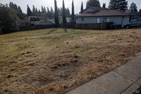 445 Lakehurst Ct, Fairfield, CA 94533 photo 10