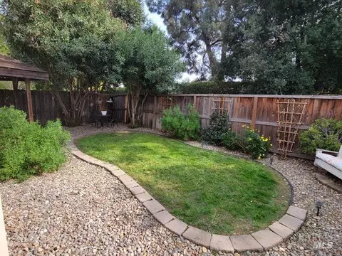 Exterior - 530 Eldridge Ave, Vacaville, CA 95688 photo 4 of 7