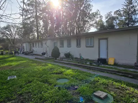 41-55 Sparkes Rd #8, Sebastopol, CA 95472