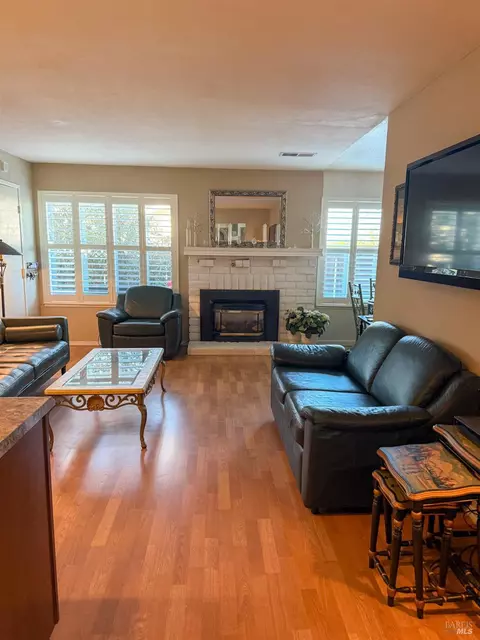 124 Gregory Ln, Vallejo, CA 94591 photo 9