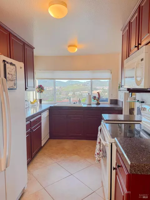 124 Gregory Ln, Vallejo, CA 94591 photo 6