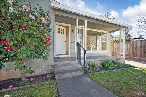 312 Benton St, Santa Rosa, CA 95401
