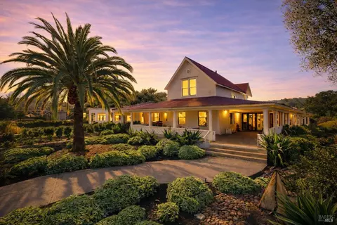 1467 Kearney St, Saint Helena, CA 94574