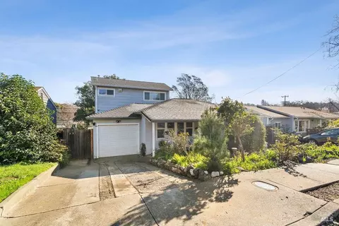 Exterior - 624 Laurel St, Vallejo, CA 94591 photo 1 of 3
