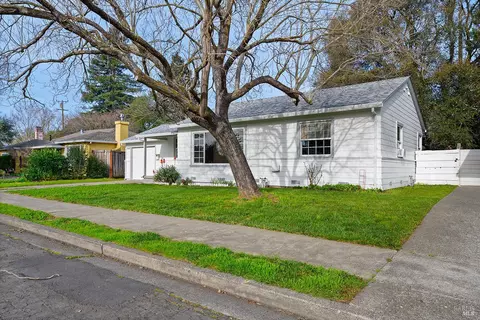 3119 Magowan Dr, Santa Rosa, CA 95405