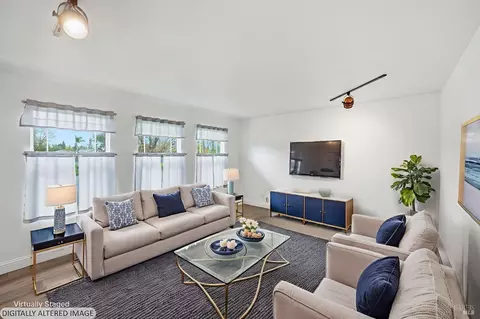 Living - 203 Cockrobin Ave, Windsor, CA 95492 photo 2 of 3