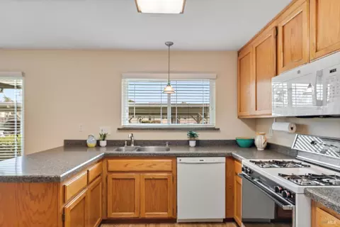 Kitchen - 790 William Ct, Napa, CA 94558 photo 2 of 2
