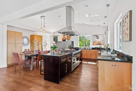 Kitchen - 31000 Pine Mountain Rd, Cloverdale, CA 95425 photo 5 of 6