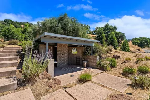 Exterior - 31000 Pine Mountain Rd, Cloverdale, CA 95425 photo 23 of 25