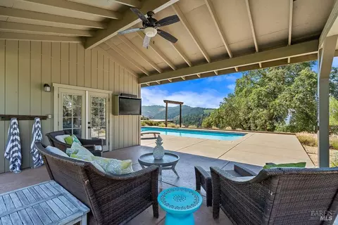 Exterior - 31000 Pine Mountain Rd, Cloverdale, CA 95425 photo 18 of 25