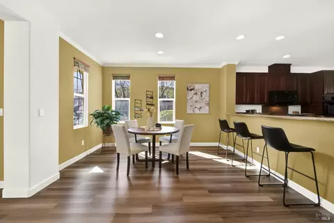 Dining - 7004 Alder Creek Rd, Vallejo, CA 94591 photo 4 of 5