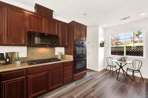 Kitchen - 7004 Alder Creek Rd, Vallejo, CA 94591 photo 3 of 8