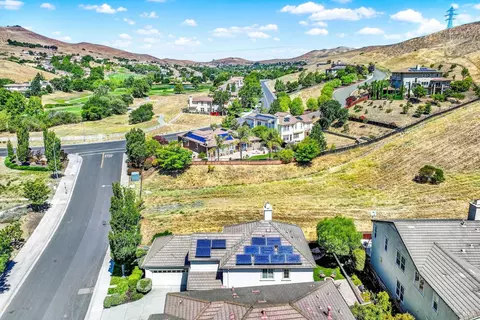 View/Area - 7004 Alder Creek Rd, Vallejo, CA 94591 photo 2 of 10