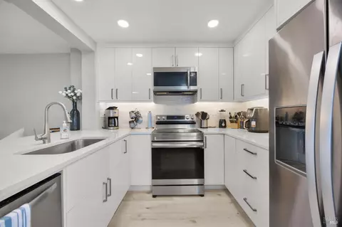 Kitchen - 465 E Fifth St, Benicia, CA 94510 photo 1 of 1