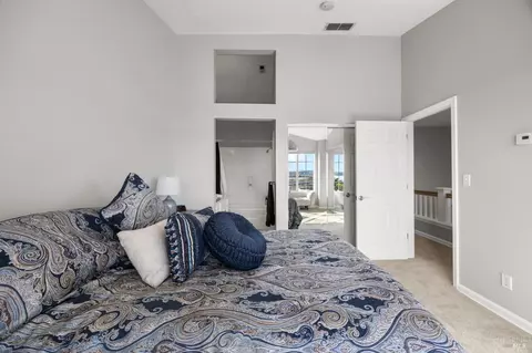 Bedroom - 465 E Fifth St, Benicia, CA 94510 photo 2 of 2