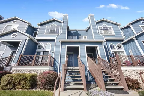 Exterior - 465 E Fifth St, Benicia, CA 94510 photo 2 of 2