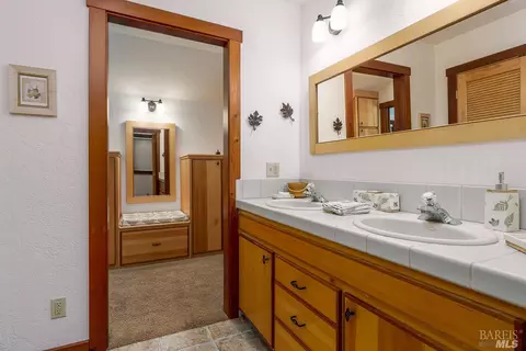 Bath - 2151 Guntly Rd, Philo, CA 95466 photo 1 of 2