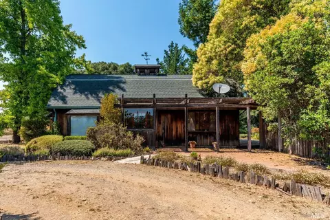 Exterior - 2151 Guntly Rd, Philo, CA 95466 photo 2 of 13