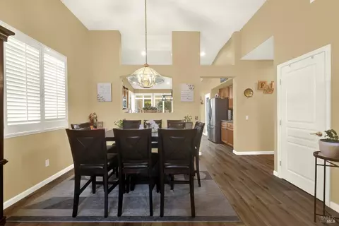 Dining - 161 Currant Ln, Vacaville, CA 95687 photo 3 of 4