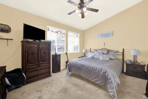 Bedroom - 161 Currant Ln, Vacaville, CA 95687 photo 1 of 5