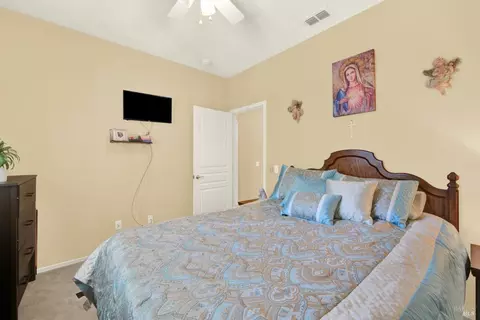 Bedroom - 161 Currant Ln, Vacaville, CA 95687 photo 5 of 5