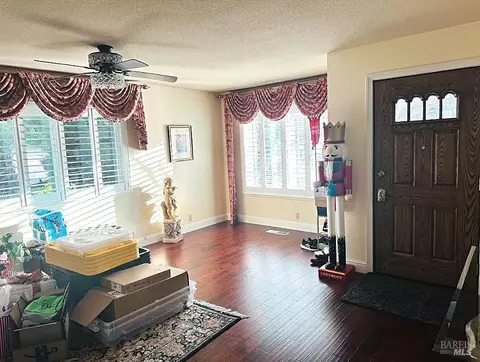 Entry Way - 32 Romine Way, Vallejo, CA 94591 photo 1 of 6