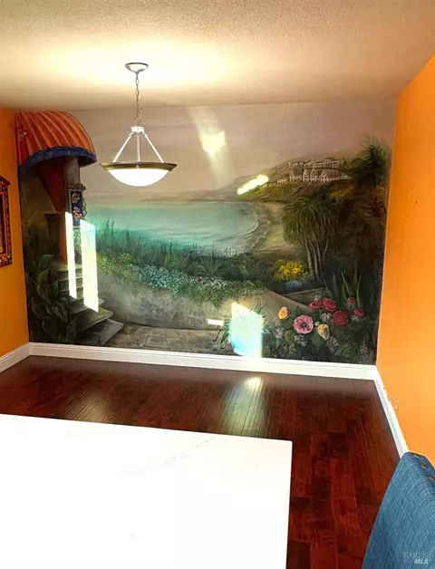 Dining - 32 Romine Way, Vallejo, CA 94591 photo 2 of 2