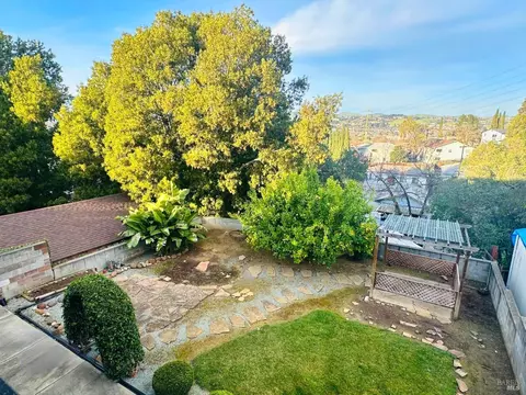 Exterior - 32 Romine Way, Vallejo, CA 94591 photo 6 of 14