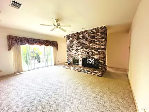 Living - 32 Romine Way, Vallejo, CA 94591 photo 8 of 10