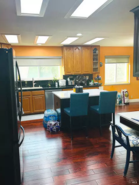 Kitchen - 32 Romine Way, Vallejo, CA 94591 photo 1 of 5