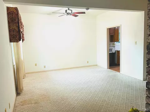 Living - 32 Romine Way, Vallejo, CA 94591 photo 9 of 10