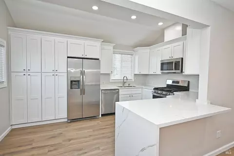 Kitchen - 2610 Pacheco Blvd, Martinez, CA 94553 photo 5 of 7