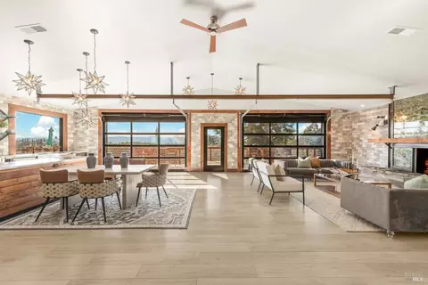 Dining - 2135 E 2nd St, Benicia, CA 94510 photo 2 of 2