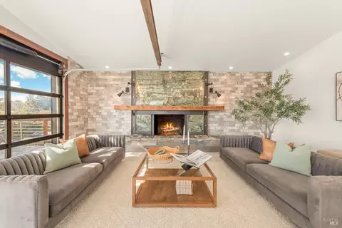 Living - 2135 E 2nd St, Benicia, CA 94510 photo 3 of 9