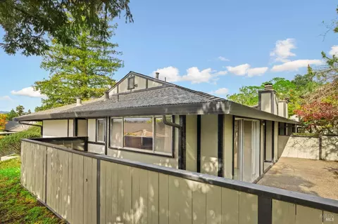 1026 East Ave, Napa, CA 94559