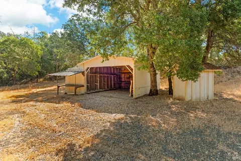 Exterior - 5860 Sharp Rd, Calistoga, CA 94515 photo 9 of 9