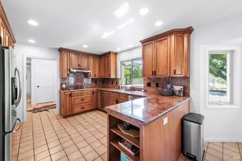 Kitchen - 5860 Sharp Rd, Calistoga, CA 94515 photo 1 of 1