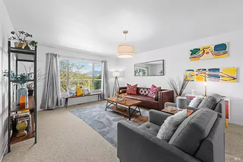 Living - 5860 Sharp Rd, Calistoga, CA 94515 photo 2 of 3