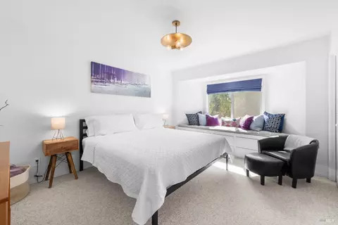 Bedroom - 5860 Sharp Rd, Calistoga, CA 94515 photo 5 of 5